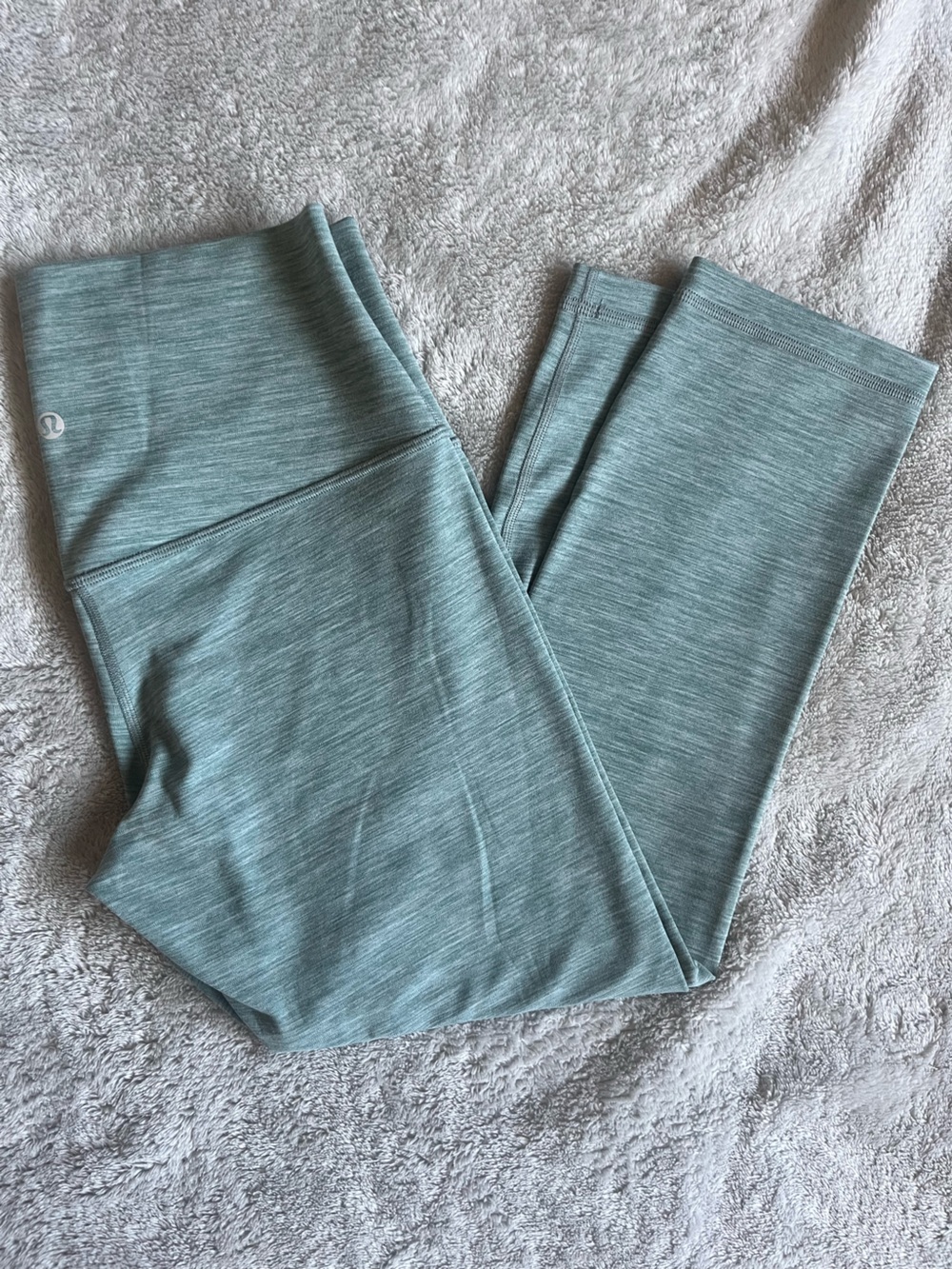 Lululemon Align High-Rise Crop Leggings 21" size 8 in Heathered Tidewater Teal